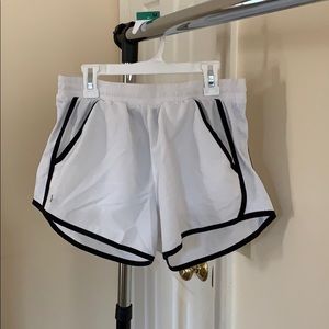 White under armour shorts